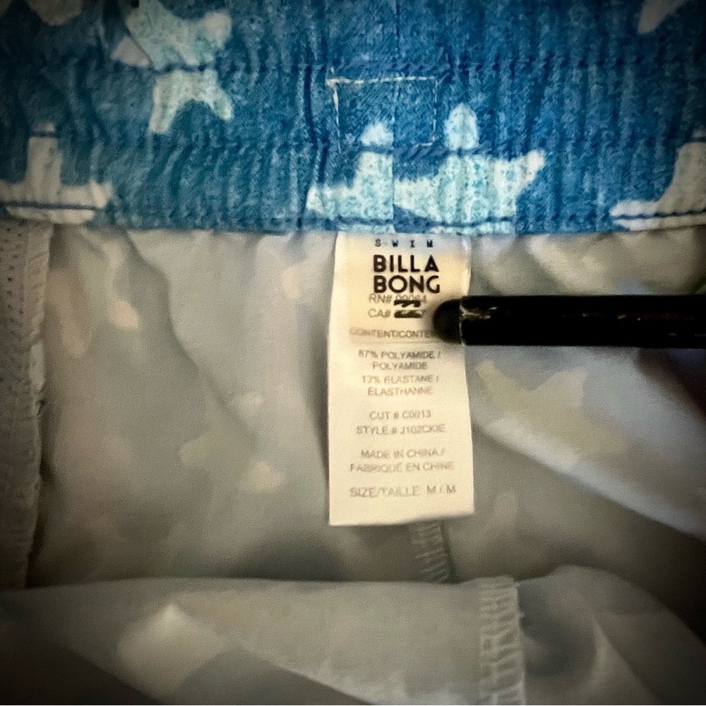 Billabong shades of blue Stars and Stripes swim shorts M - Picture 6 of 6
